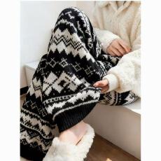 批发黑色费尔岛提花垂感针织<b class='q'>裤</b>超火小个子<b class='q'>裤</b>秋冬<b class='q'>宽松</b><b class='q'>裤</b>子休闲长<b class='q'>裤</b>