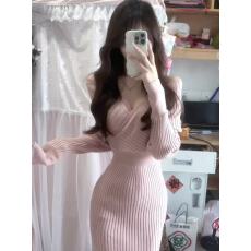 批发纯欲<b class='q'>粉色</b>交叉v领长袖<b class='q'>连衣裙</b>修身包臀长裙女秋季显瘦收腰针织裙子