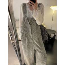 批发时尚休闲套装2025新款<b class='q'>女</b>装早秋季搭配一整套背带连体阔腿裤<b class='q'>两件</b>套