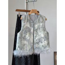 批发新中式圆领盘扣毛毛加棉马甲年轻短款秋冬国风夹棉坎肩背心<b class='q'>女装</b>