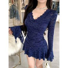 批发烫钻v领长袖蕾丝<b class='q'>连衣裙</b>女早秋纯欲风蓝色裙子<b class='q'>性感</b>收腰a字包臀短裙