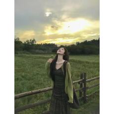 套装女2025秋季新款韩系氛围感针织开衫吊带背心高腰显瘦半身裙潮