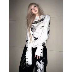 批发美式<b class='q'>街头</b>潮牌轻亚风小众印花长袖T恤秋冬纽扣设计感宽松显瘦上衣