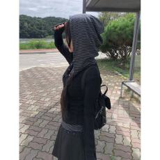 批发轻亚风黑色连帽衫条纹撞色假两件上衣女春<b class='q'>秋</b>V领修身收腰显瘦长袖