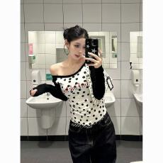 批发纯棉美式辣妹波点撞色一字肩长袖T恤女202春修身短款露肩上衣ins