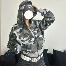 批发美式高街风迷彩连帽<b class='q'>卫衣</b>外套女2026新款秋季修身短款甜酷<b class='q'>开衫</b>上衣