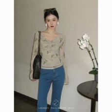 批发鹭青一弄清影印花<b class='q'>长袖</b>T恤<b class='q'>女</b>夏季修身显瘦内搭春秋款上衣