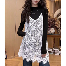 批发2026春季新款蕾丝吊带外搭洋气吊带蕾丝裙女<b class='q'>宽松</b>休闲百搭镂空小衫