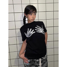 批发美式<b class='q'>街头</b>t恤女夏季恶搞手掌印花正肩短袖修身亚文化y2k辣妹上衣潮