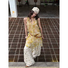批发甜辣风挂脖吊带两穿连衣裙女夏季设计感小众修身显瘦气质性感<b class='q'>短</b>裙