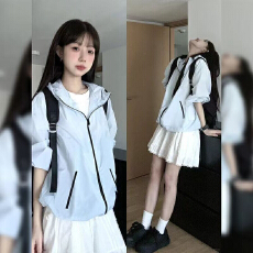 批发2026新款户外轻薄防晒衣女冲锋衣外套女款春薄款山系穿搭夏季宽松