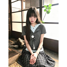 批发日系y2k轻亚风星星烫钻连帽短袖t恤女夏季假两件修身显瘦正肩上衣