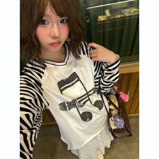 批发千禧亚文化小众音符印花条纹插肩袖T恤女慵懒<b class='q'>宽松</b>百搭长袖上衣