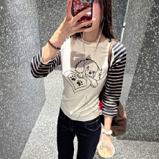 批发美式时尚小狗插画印花插肩袖条纹<b class='q'>T</b><b class='q'>恤</b>修身百搭显瘦<b class='q'>七分袖</b>圆领上衣
