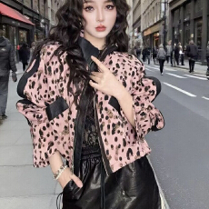 批发2026秋季女装时尚豹纹<b class='q'>外套</b>新款洋气<b class='q'>显瘦</b>百搭宽松棒球夹克长袖上衣