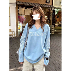 批发美式复古街头<b class='q'>潮牌</b>字母印花V领长袖<b class='q'>t</b><b class='q'>恤</b>女宽松oversize纯棉圆领上衣