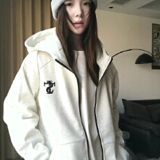 批发美式复古刺绣运动风拉链连帽<b class='q'>卫衣</b>女秋冬2026新款宽松撞色<b class='q'>开衫</b>外套