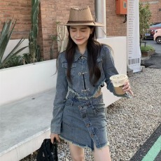 批发春<b class='q'>秋</b>新款辣妹潮牌设计不规则牛仔短裙女短外套套装