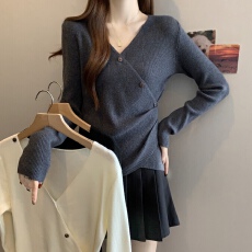 批发实拍2025秋冬新款大码女装长袖不规则V领套头毛衣胖MM打底衫上衣