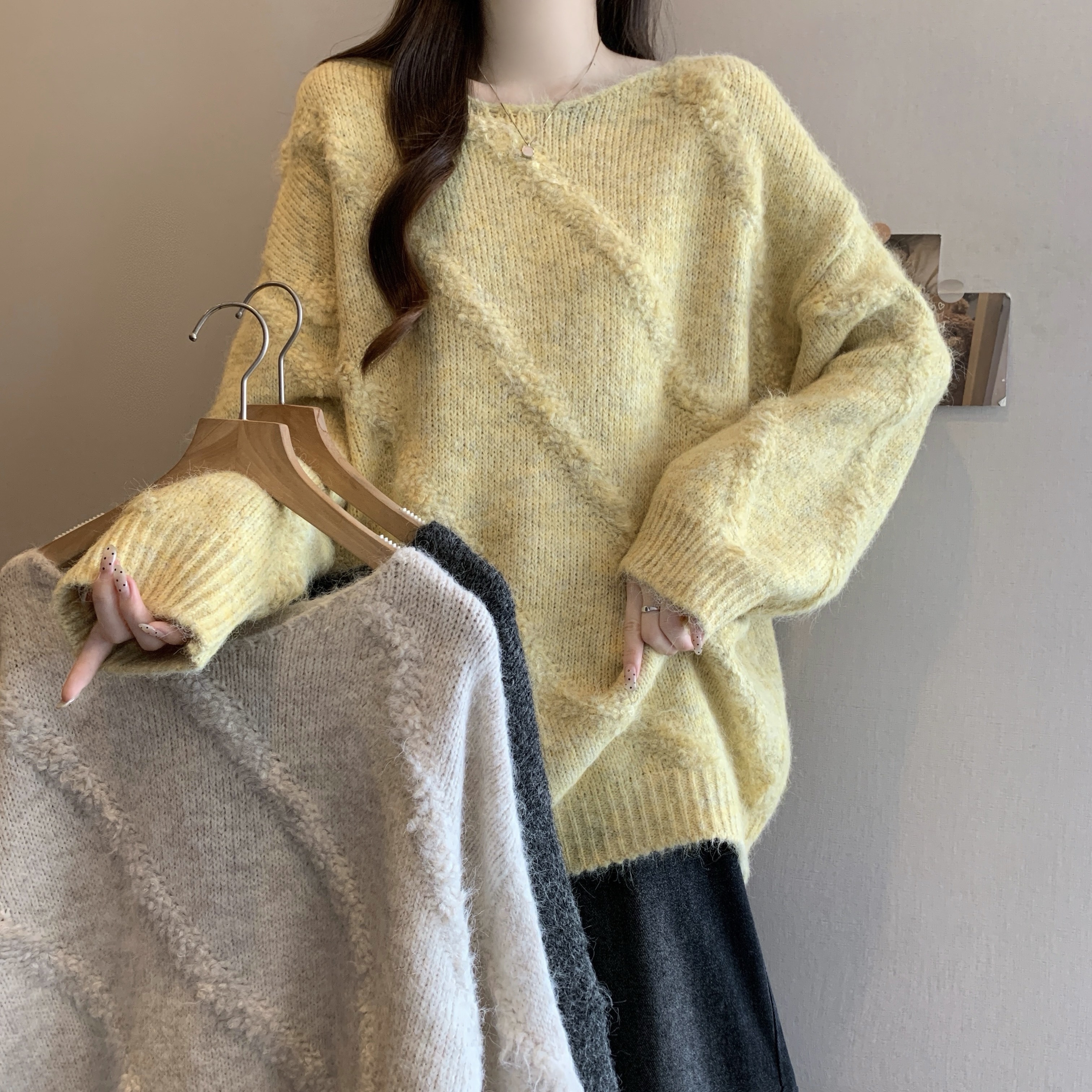 MY14658# 新款大码女装长袖圆领套头流苏毛衣胖MM宽松上衣女女裝貨源...