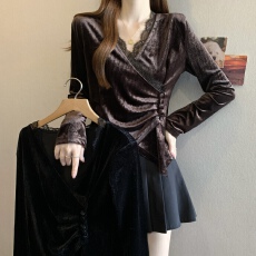 批发实拍2025年秋冬新款大码<b class='q'>女</b>装蕾丝拼接金丝绒上衣胖MM修身小衫<b class='q'>女</b>