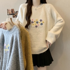 批发实拍2025年<b class='q'>秋</b>冬大码女装长袖提花圆领套头毛衣胖MM宽松针织上衣女