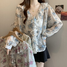批发实拍2026春夏<b class='q'>大码</b>女装长袖碎花雪纺衫V领<b class='q'>开衫</b>胖MM木耳边防晒衣女