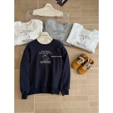 批发韩版宽松显瘦百搭减龄小熊印花圆领套头卫衣