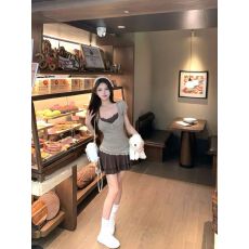 批发辣妹棕色U领不规则蕾丝边收腰罩衫套装两件套秋季纯欲修身吊带裙