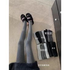 批发加绒加厚灰色打底裤<b class='q'>女</b>夏季外穿2025新款连脚裤袜修身秋冬踩脚裤子