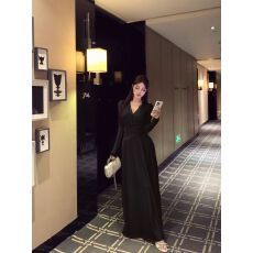 批发2025法式蕾丝花边长袖连衣裙女装秋季气质褶皱收腰大摆裙<b class='q'>长裙</b>