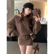 批发大版 秋冬新款一字肩毛衣女宽松慵懒风<b class='q'>针织衫</b>上衣百搭纯色毛衣裙