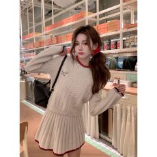 批发刺绣<b class='q'>条纹</b>学院风长袖针织毛衣女高腰A字短<b class='q'>裙</b>时尚套装