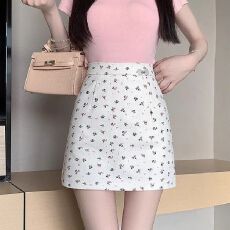 批发甜美碎花半身裙女韩版2025春<b class='q'>夏</b>温柔风高腰显瘦包臀短裙修身A字裙