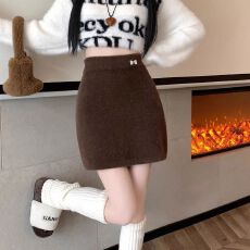 批发高级水貂绒纯色半身裙女美拉德a字包臀短裙软糯加厚针织半裙春<b class='q'>夏</b>