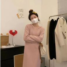 批发纸片人连帽针织连衣裙显瘦2024年秋冬长款宽松韩版百搭多色毛衣裙