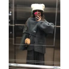 批发氛围感一整套<b class='q'>装</b>灰色围脖可拆卸毛衣开衫外套<b class='q'>女</b>新款条纹裤两件套