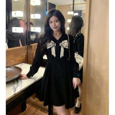 批发法式赫本风闺蜜西装连衣裙女春秋新款<b class='q'>大码</b>胖妹妹显瘦小黑裙子