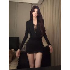 批发气质蕾丝拼接V领修身<b class='q'>连衣裙女</b>秋冬收腰显瘦性感纯欲内搭包臀短裙