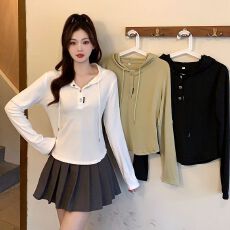 批发【实拍】【三色】秋冬季新款<b class='q'>女装</b>别致<b class='q'>时尚</b><b class='q'>个性</b>连帽套头打底衫上衣