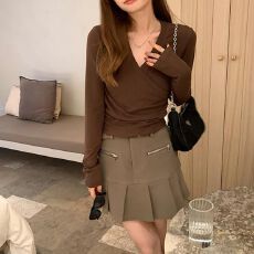 批发秋冬季新款女装遮肚长袖<b class='q'>T</b><b class='q'>恤</b>打底衫正肩显瘦V领短款上衣