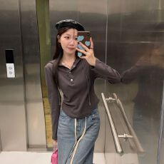 批发连帽长袖<b class='q'>T</b><b class='q'>恤</b>女秋冬季爆款百搭短款显瘦微胖正肩上衣打底衫