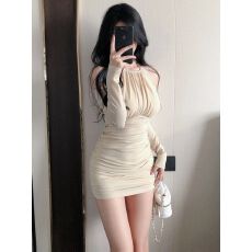 纯欲高冷御姐风挂脖长袖连衣裙女秋冬季内搭包臀短裙子褶皱小妈裙