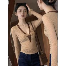 批发巨好看咖色长袖T恤上衣女秋冬高级感纯欲风扭结v领拼接蕾丝<b class='q'>打底衫</b>