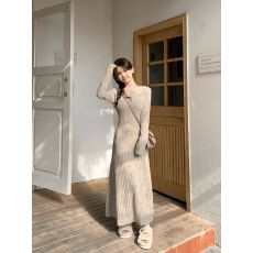 批发女装打底纯色长袖针织<b class='q'>连衣裙</b>显瘦2026秋冬季法式内搭打底长裙子