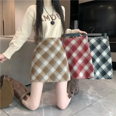 批发(毛呢复合好面料+安全<b class='q'>裤</b>+拉链）格子百褶裙包臀短裙A字半身裙秋冬