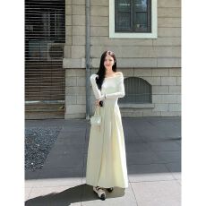 批发高级感一字肩白色长袖连衣裙女早秋季2026新款收腰气质秋装长裙子