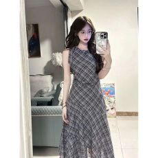 批发格子挂脖无袖背心<b class='q'>连衣裙</b>子女夏季2026新款小个子高级感不规则长裙