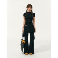 批发黑色假两件微喇休闲裤女夏2026新款松紧高腰垂感屁帘运动喇叭<b class='q'>裙裤</b>