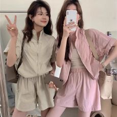 批发韩系小个子休闲运动防晒套装女夏季工装冲锋衣外套阔腿短裤两件套